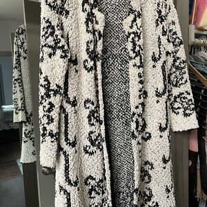 Solitaire Black and White Textured Cardigan ~ Super Soft